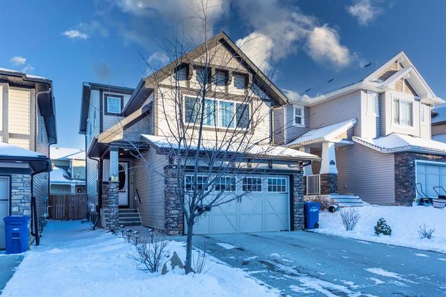 20 Hillcrest Link Sw, House detached with 3 bedrooms, 2 bathrooms and 4 parking in Calgary AB | Card Image