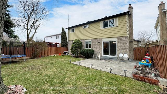 25a Cedar Brae Blvd, House detached with 3 bedrooms, 4 bathrooms and 3 parking in Toronto ON | Image 35