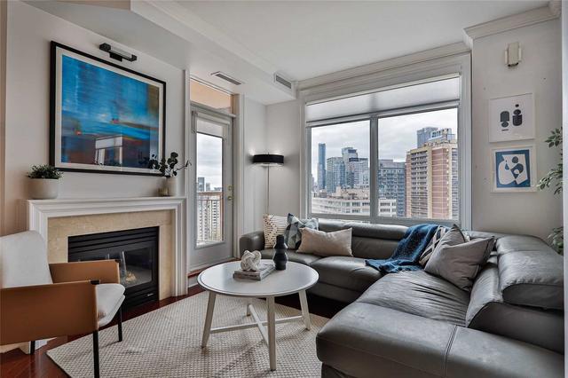 1711 - 100 Hayden St, Condo with 2 bedrooms, 2 bathrooms and 1 parking in Toronto ON | Image 5