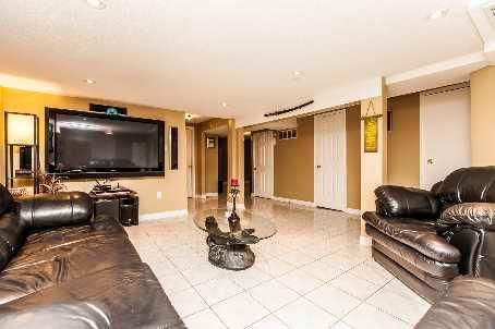 364 Laurentian Ave, House detached with 3 bedrooms, 4 bathrooms and 3 parking in Mississauga ON | Image 7