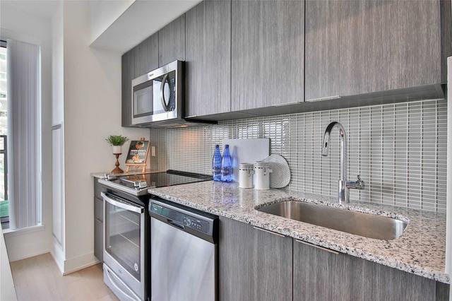 1313 - 30 Shore Breeze Dr, Condo with 2 bedrooms, 1 bathrooms and 1 parking in Toronto ON | Image 2