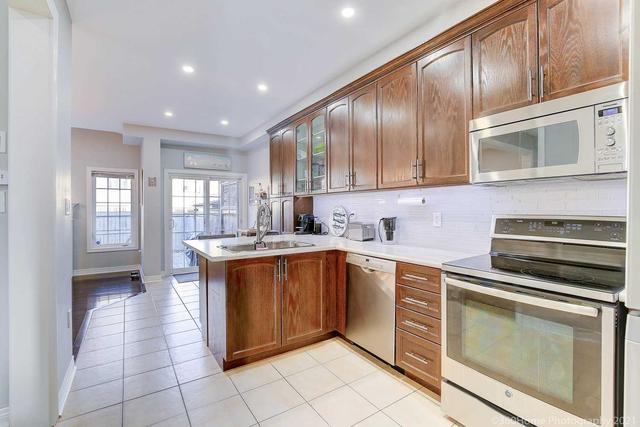 99 Paperbark Ave, House semidetached with 4 bedrooms, 5 bathrooms and 4 parking in Vaughan ON | Image 23