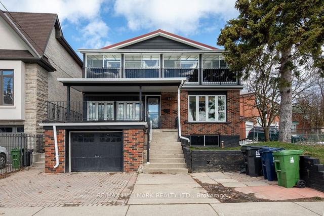 166 Highview Ave, House detached with 3 bedrooms, 1 bathrooms and 2 parking in Toronto ON | Image 1