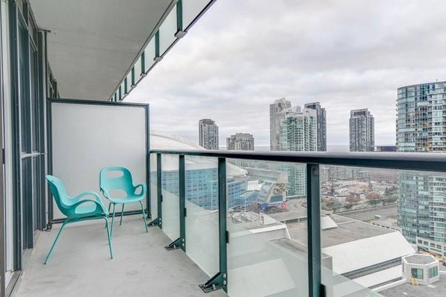 2103 - 300 Front St W, Condo with 1 bedrooms, 1 bathrooms and 1 parking in Toronto ON | Image 3