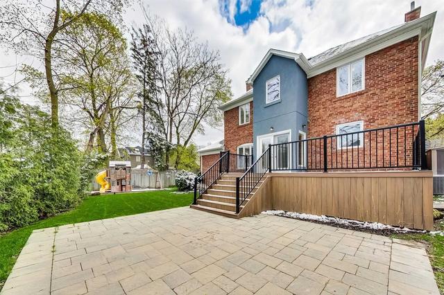 119 Burnhamthorpe Rd, House detached with 3 bedrooms, 2 bathrooms and 4 parking in Toronto ON | Image 30