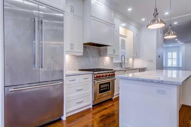 79 Sullivan St, House attached with 4 bedrooms, 5 bathrooms and 2 parking in Toronto ON | Image 5