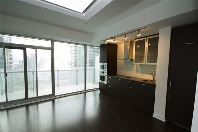 2507 - 14 York St, Condo with 1 bedrooms, 1 bathrooms and null parking in Toronto ON | Image 4