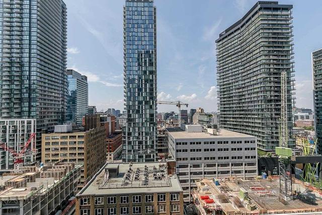 1501 - 290 Adelaide St W, Condo with 2 bedrooms, 1 bathrooms and 0 parking in Toronto ON | Image 9