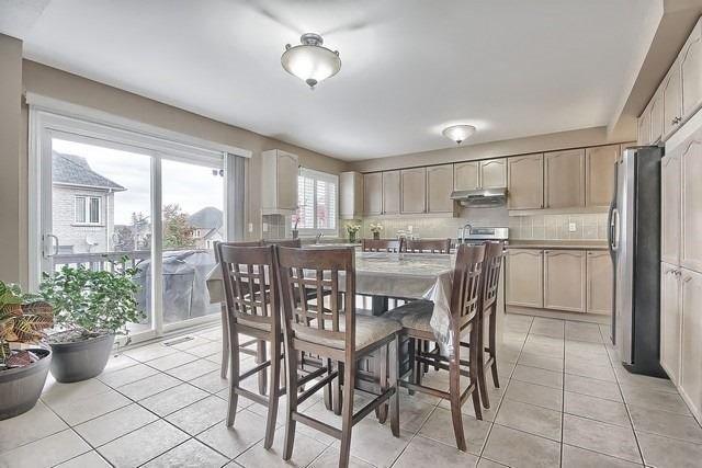 41 Hollier Dr, House detached with 4 bedrooms, 5 bathrooms and 2 parking in Ajax ON | Image 7