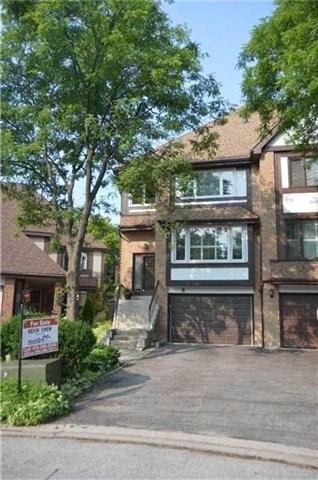 8 Twickenham Crt, House semidetached with 3 bedrooms, 4 bathrooms and 2 parking in Markham ON | Image 1