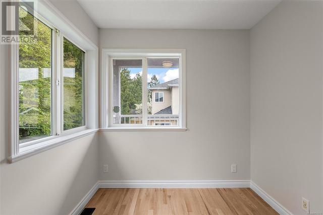 234 Michigan St, House detached with 3 bedrooms, 3 bathrooms and 2 parking in Victoria BC | Image 14