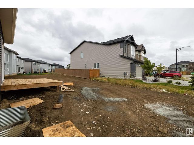 2088 Cavanagh Dr Sw, House detached with 3 bedrooms, 3 bathrooms and null parking in Edmonton AB | Image 3