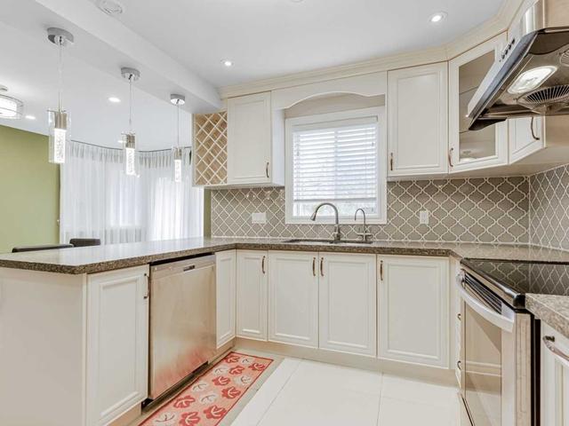 14 Haida Crt, House detached with 4 bedrooms, 5 bathrooms and 6 parking in Toronto ON | Image 37