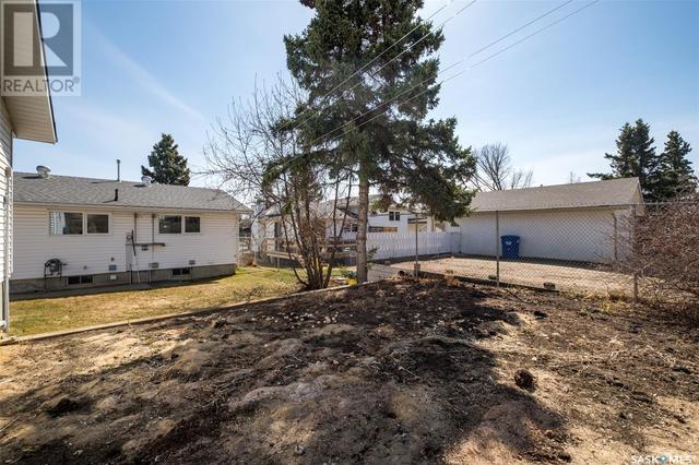 2589 15th Avenue E, House detached with 4 bedrooms, 3 bathrooms and null parking in Prince Albert SK | Image 36