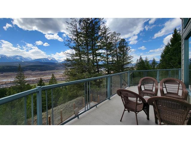 2360/2380 Highway 95, House detached with 4 bedrooms, 3 bathrooms and null parking in East Kootenay G BC | Image 19