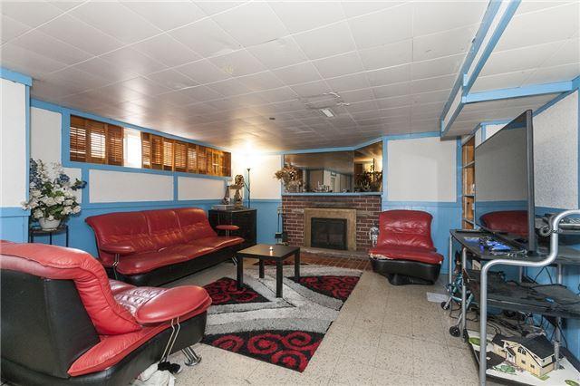 95 Harold St, House detached with 3 bedrooms, 2 bathrooms and 5 parking in Brampton ON | Image 14