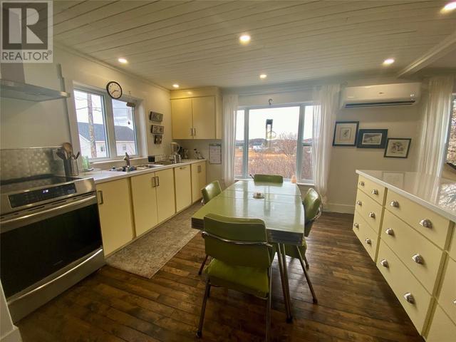 16 Parsons Lane, House detached with 2 bedrooms, 2 bathrooms and null parking in Twillingate NL | Image 2