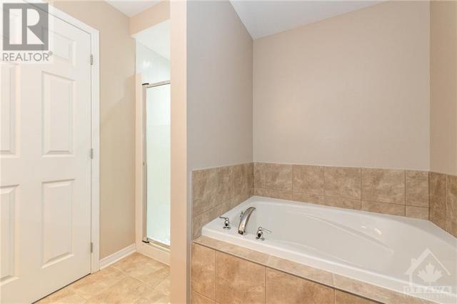 614 Pamplona Private, Townhouse with 3 bedrooms, 4 bathrooms and 2 parking in Ottawa ON | Image 17