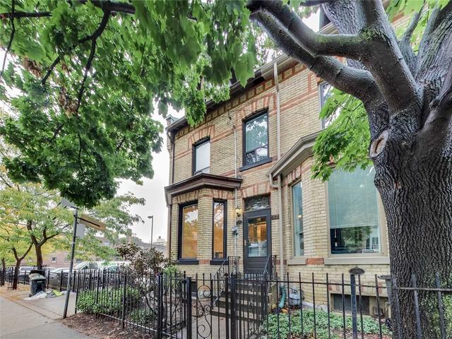 82 Bleecker St, House attached with 4 bedrooms, 2 bathrooms and 0 parking in Toronto ON | Image 1