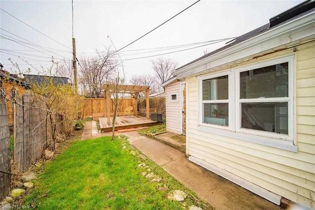 297 John St, House semidetached with 3 bedrooms, 3 bathrooms and 4 parking in Hamilton ON | Image 19