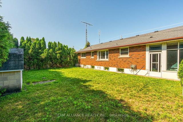 6756 Heximer Ave, House detached with 3 bedrooms, 2 bathrooms and 3 parking in Niagara Falls ON | Image 21