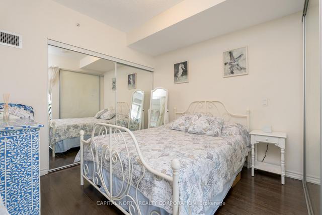416 - 23 Glebe Rd W, Condo with 1 bedrooms, 1 bathrooms and 0 parking in Toronto ON | Image 3