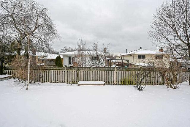 532 Richardson Crt, House detached with 4 bedrooms, 2 bathrooms and 3 parking in Burlington ON | Image 20