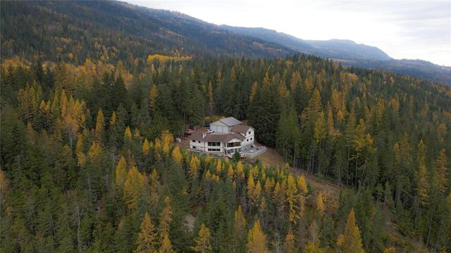 92 Davy Road, House detached with 3 bedrooms, 4 bathrooms and 9 parking in North Okanagan F BC | Image 48