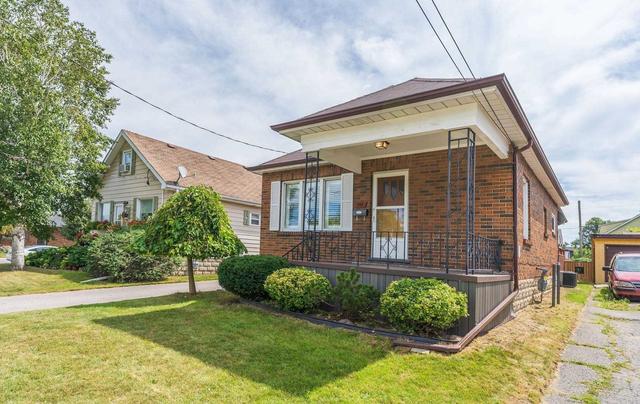 203 Hibbert Ave, House detached with 3 bedrooms, 2 bathrooms and 5 parking in Oshawa ON | Image 23
