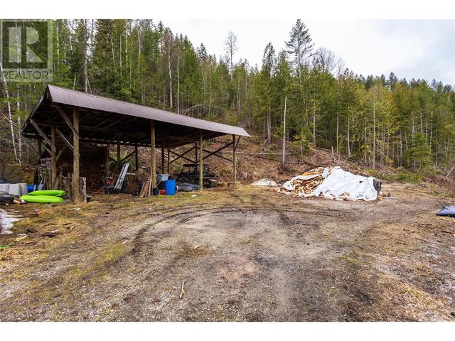 1538 Highway 6, House detached with 3 bedrooms, 1 bathrooms and 14 parking in Lumby BC | Image 36