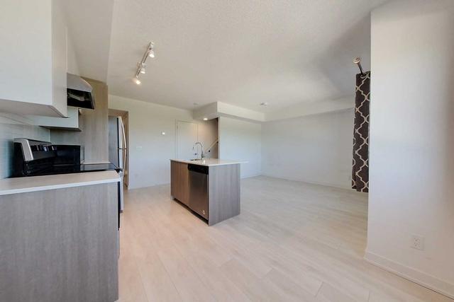 108 - 1135 Cooke Blvd, Townhouse with 2 bedrooms, 2 bathrooms and 1 parking in Burlington ON | Image 2