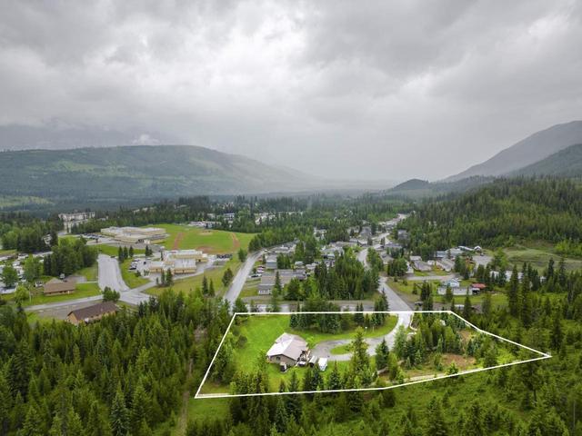 3000 Balmer Drive, House detached with 4 bedrooms, 3 bathrooms and null parking in Elkford BC | Image 49