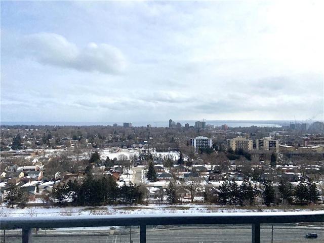 1705 - 2093 Fairview Street, Condo with 2 bedrooms, 1 bathrooms and 1 parking in Burlington ON | Image 5