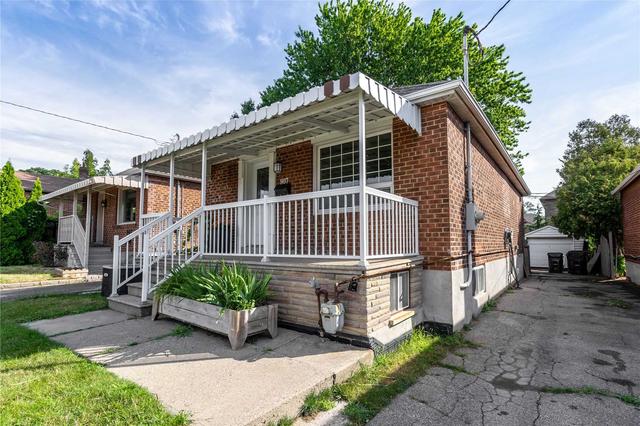 907 Islington Ave, House detached with 2 bedrooms, 2 bathrooms and 6 parking in Toronto ON | Image 1