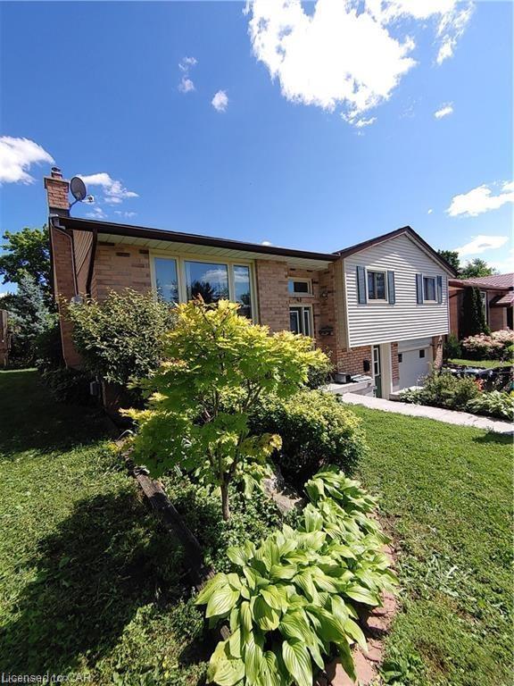 48 Rochelle Drive, House detached with 5 bedrooms, 0 bathrooms and 3 parking in Guelph ON | Image 2