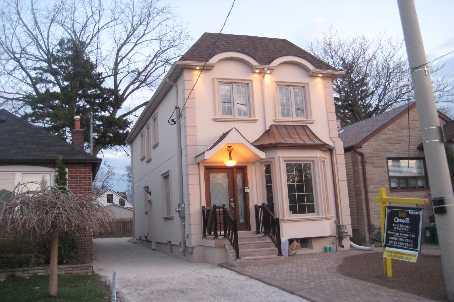 177 Virginia Ave, House detached with 3 bedrooms, 4 bathrooms and 4 parking in Toronto ON | Image 1