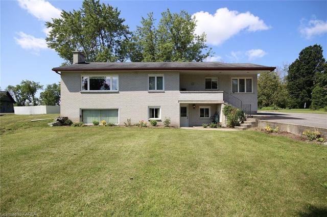 46 Slash Road, House detached with 4 bedrooms, 2 bathrooms and null parking in Greater Napanee ON | Image 2