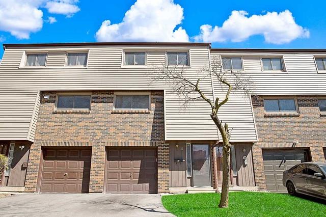 15 - 2020 Pharmacy Ave, Townhouse with 3 bedrooms, 3 bathrooms and 2 parking in Toronto ON | Image 1