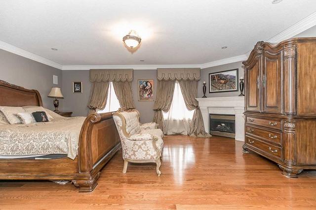 37 Little Ashley Dr, House detached with 4 bedrooms, 5 bathrooms and 6 parking in Vaughan ON | Image 10