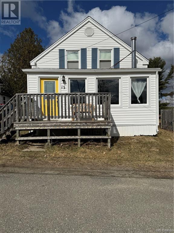 13 Riverside Drive, House detached with 3 bedrooms, 1 bathrooms and null parking in St. Stephen NB | Image 1