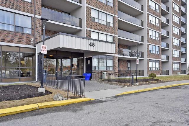 1205 - 45 Sunrise Ave, Condo with 3 bedrooms, 2 bathrooms and 2 parking in Toronto ON | Image 23