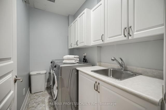 th8 - 21 Burkebrook Pl, Townhouse with 3 bedrooms, 3 bathrooms and 2 parking in Toronto ON | Image 24