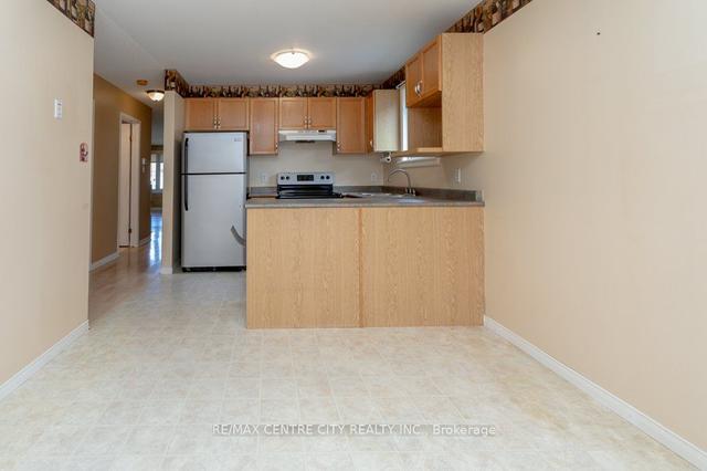 29 Juno Dr, House detached with 3 bedrooms, 2 bathrooms and 3 parking in St. Thomas ON | Image 3