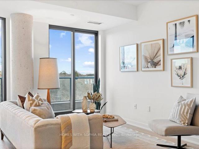 607 - 250 Lawrence Ave W, Condo with 2 bedrooms, 2 bathrooms and 1 parking in Toronto ON | Image 4