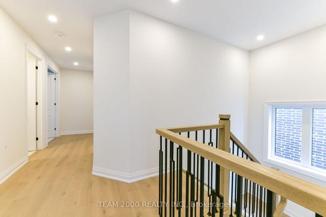 517 Markay Common W, House detached with 4 bedrooms, 5 bathrooms and 4 parking in Burlington ON | Image 4