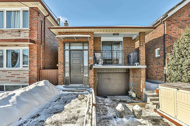 toronto - 50 Kirknewton Rd, House detached with 3 bedrooms, 2 bathrooms and 3 parking in Toronto ON | Image 1