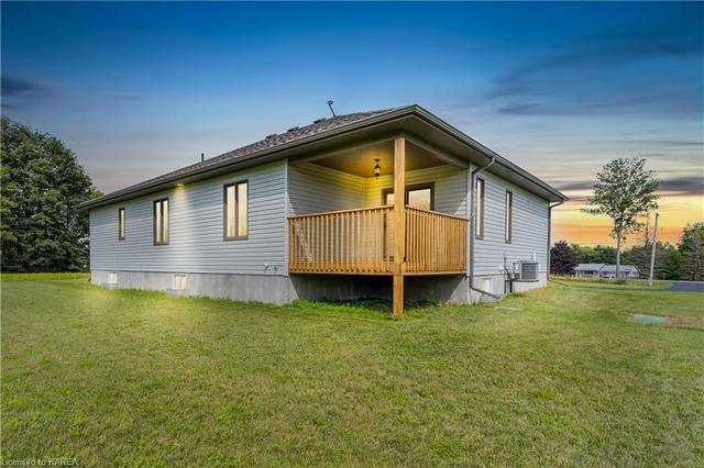 8525 Highway 38, House detached with 3 bedrooms, 2 bathrooms and 9 parking in Central Frontenac ON | Image 26