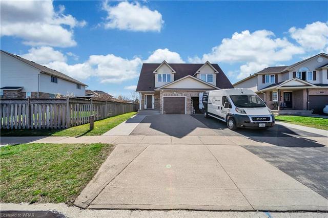 167 Whittaker Crescent, House semidetached with 3 bedrooms, 2 bathrooms and 3 parking in Cambridge ON | Image 1