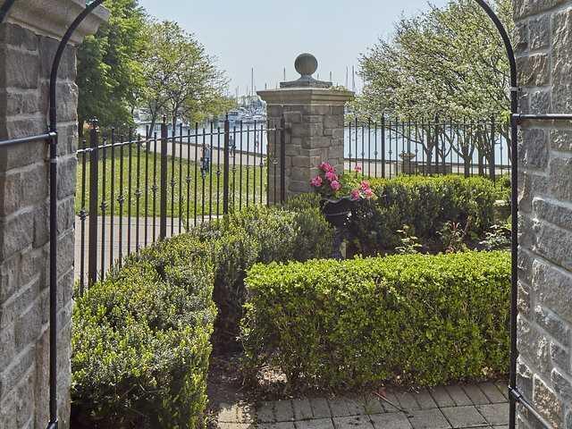 Th 114 - 2289 Lake Shore Blvd W, Townhouse with 3 bedrooms, 3 bathrooms and 3 parking in Toronto ON | Image 18