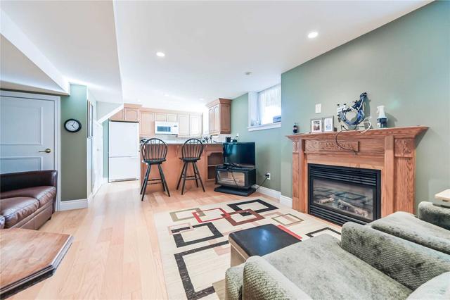 26 Honeybourne Cres, House detached with 3 bedrooms, 2 bathrooms and 4 parking in Markham ON | Image 18